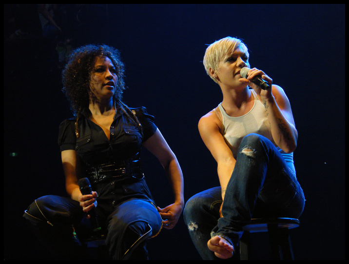 Pink & one of her back up singers performing at Rod Laver Arena, Melbourne 30/05/2009